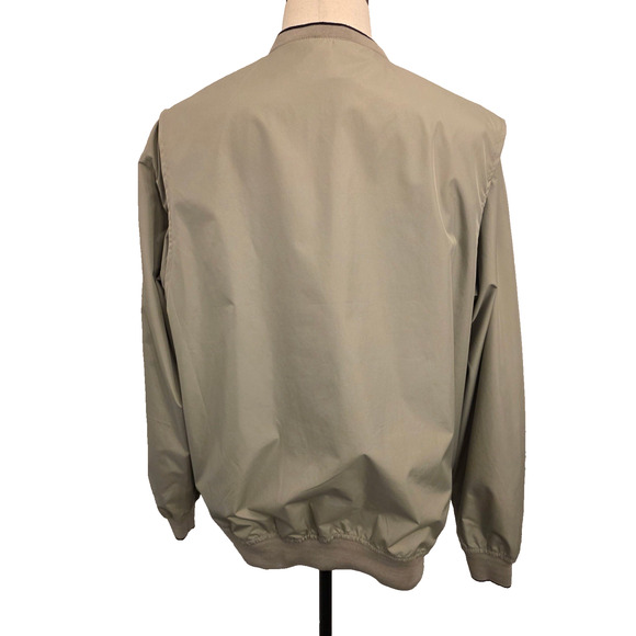 IZOD Men’s Windbreaker Large Pullover Beige Zipper Pockets V-Neck Golf - Picture 3 of 9